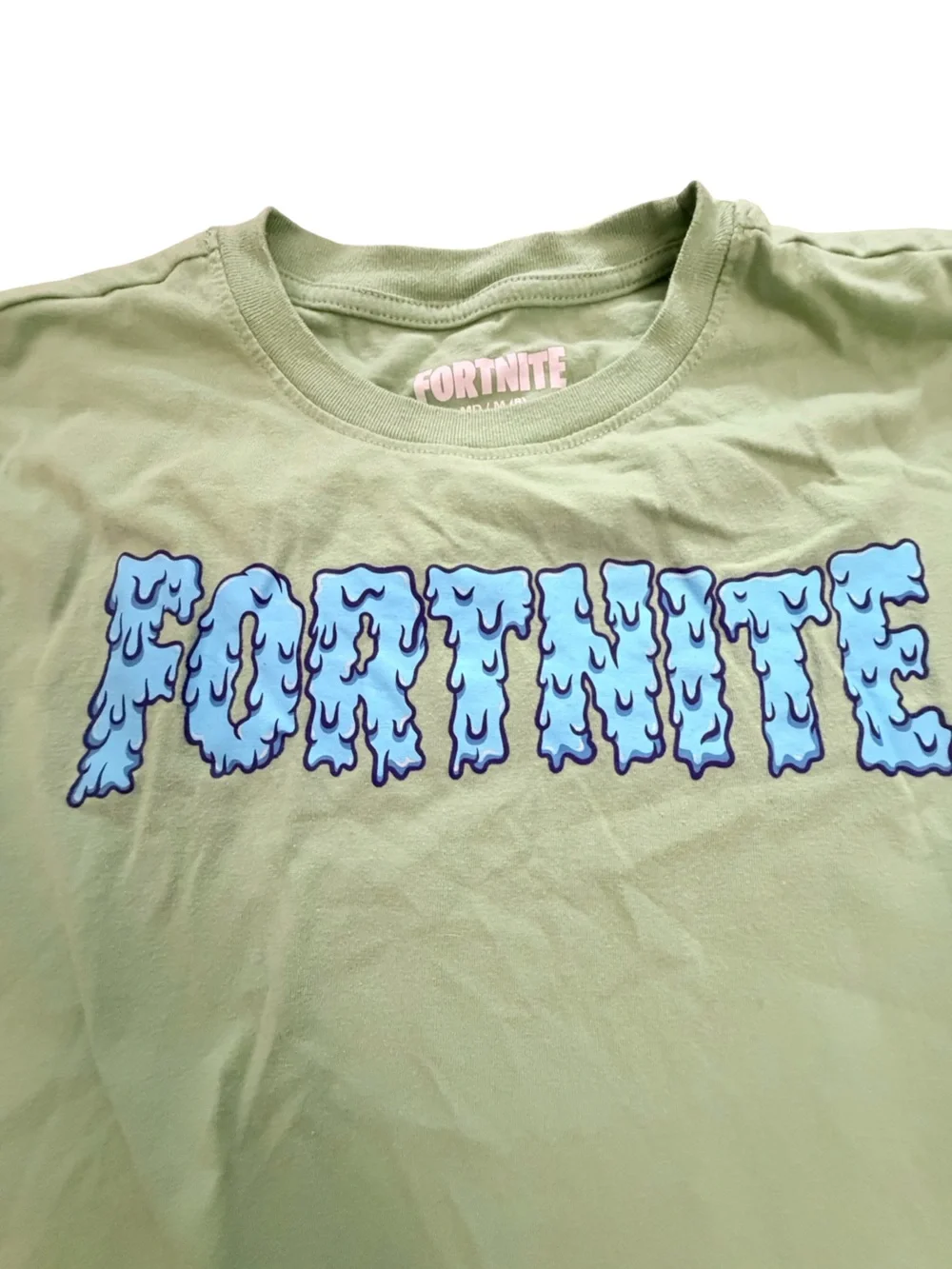 Fortnite youth light green short sleeve graphic tee - size m (8)